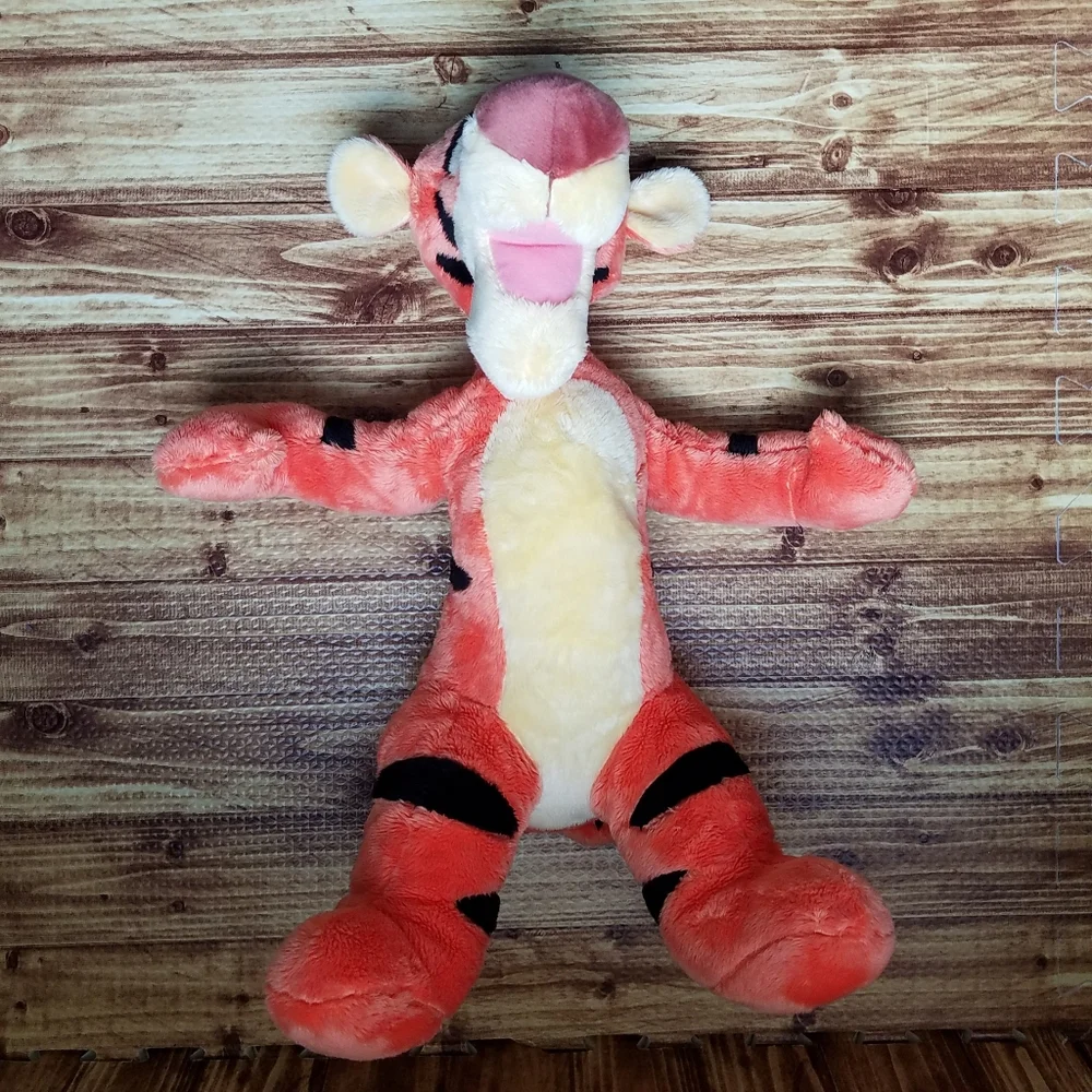 Disney Store Tigger Plush Tiger Winnie The Pooh 17 Inch Stuffed Animal